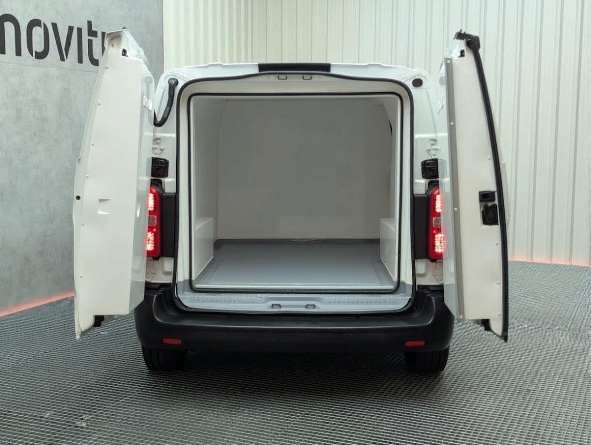 TOYOTA PROACE VAN GX L1 120CV T/M 6V ISOTERMO 18