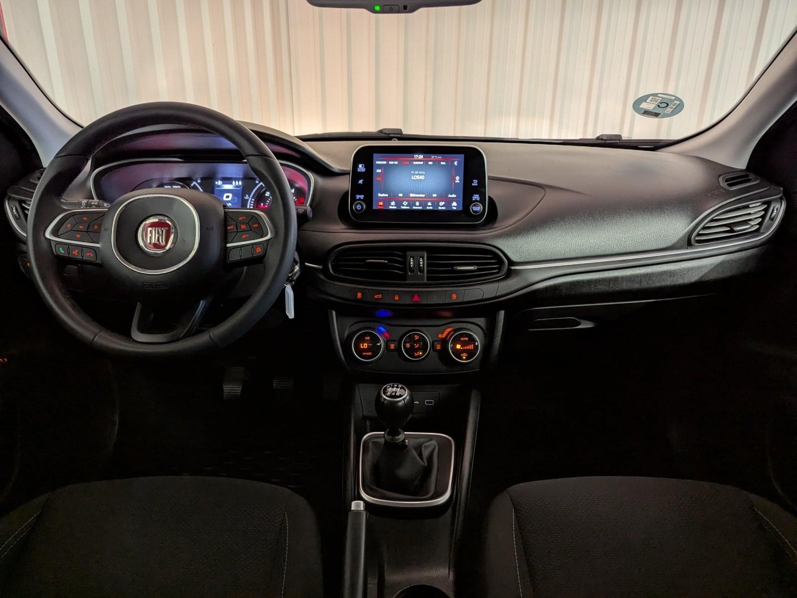 FIAT TIPO SEDAN 1.6 MULTIJET II LOUNGE PLUS 120CV 22 