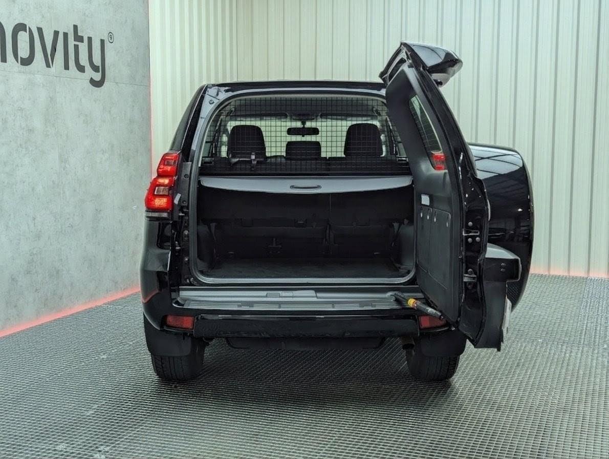 TOYOTA LAND CRUISER 2.8 D-4D 3P VX 204CV 4x4 18