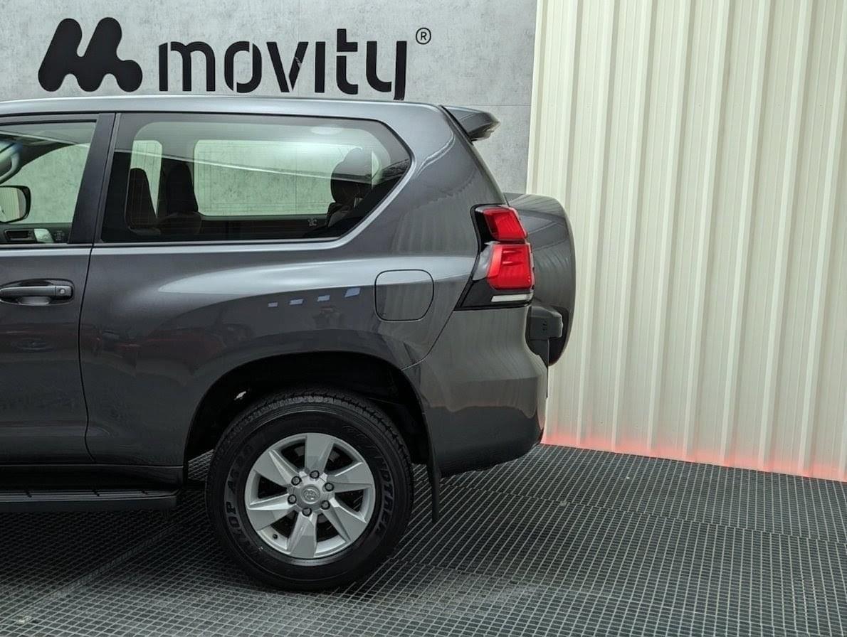 TOYOTA LAND CRUISER 2.8 D-4D 3P VX 204CV 4x4 8