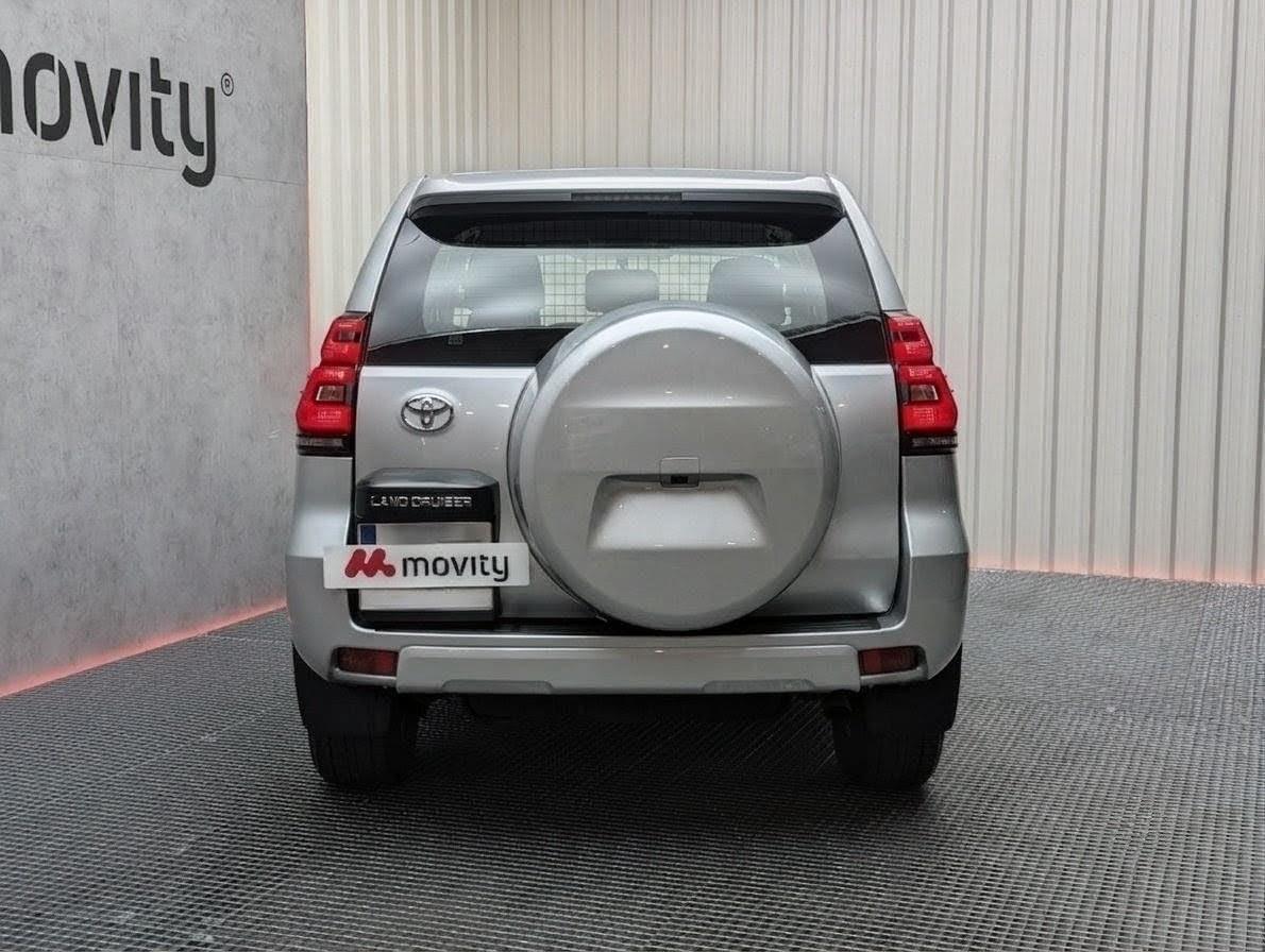TOYOTA LAND CRUISER 2.8 D-4D 3P VX 204CV 4x4 17