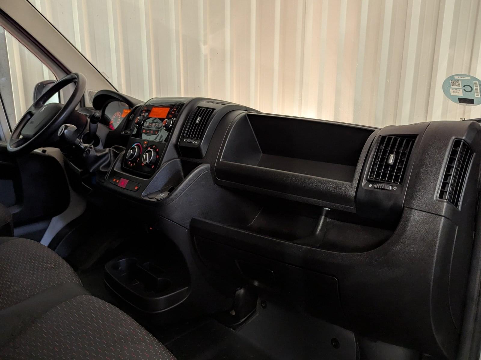PEUGEOT BOXER L3H2 AUTOCARAVANA 2.2 BLUEHDI 140CV 33