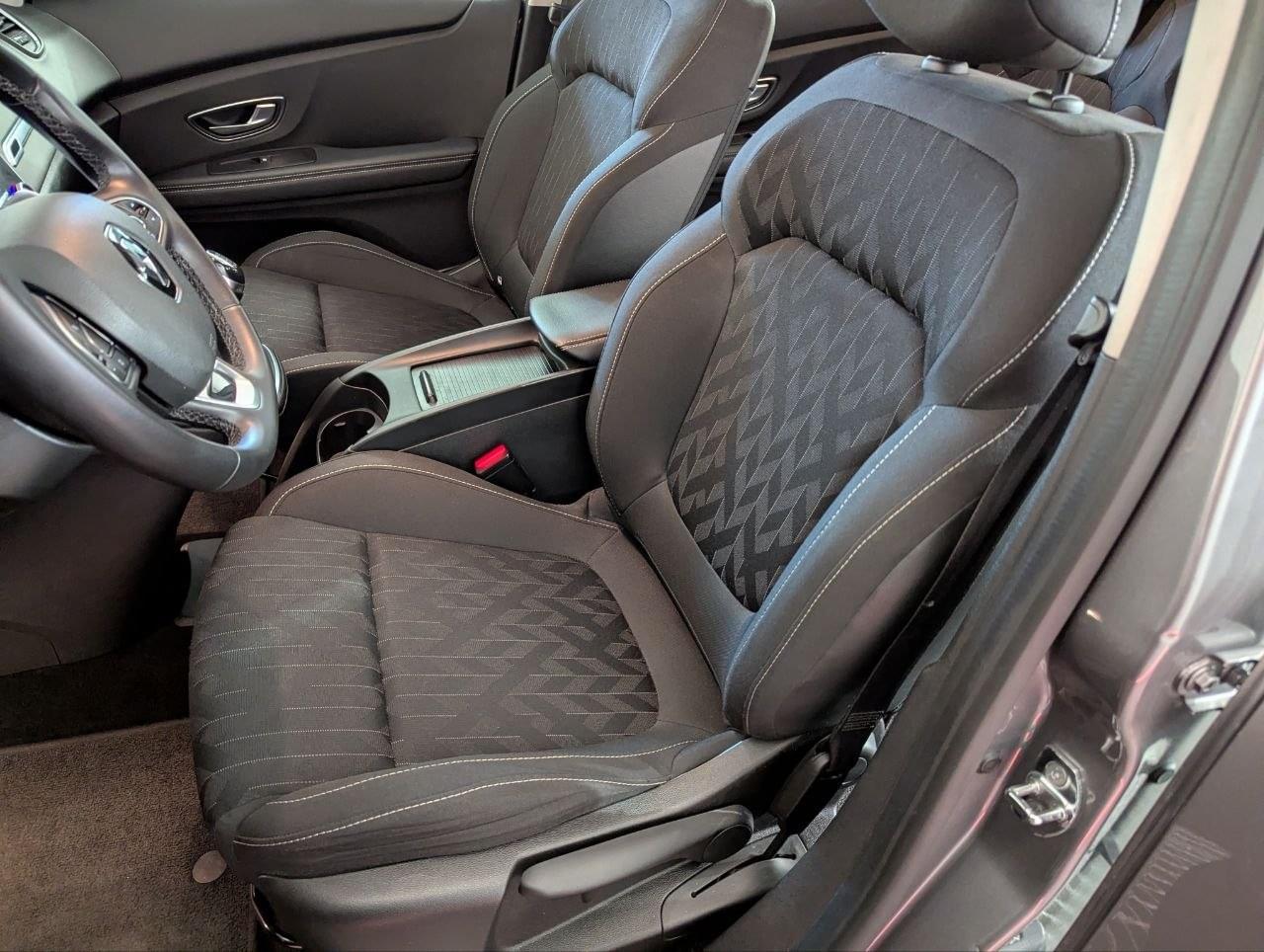 RENAULT GRAND SCÉNIC LIMITED BLUE DCI 120CV 7 PLAZAS 21