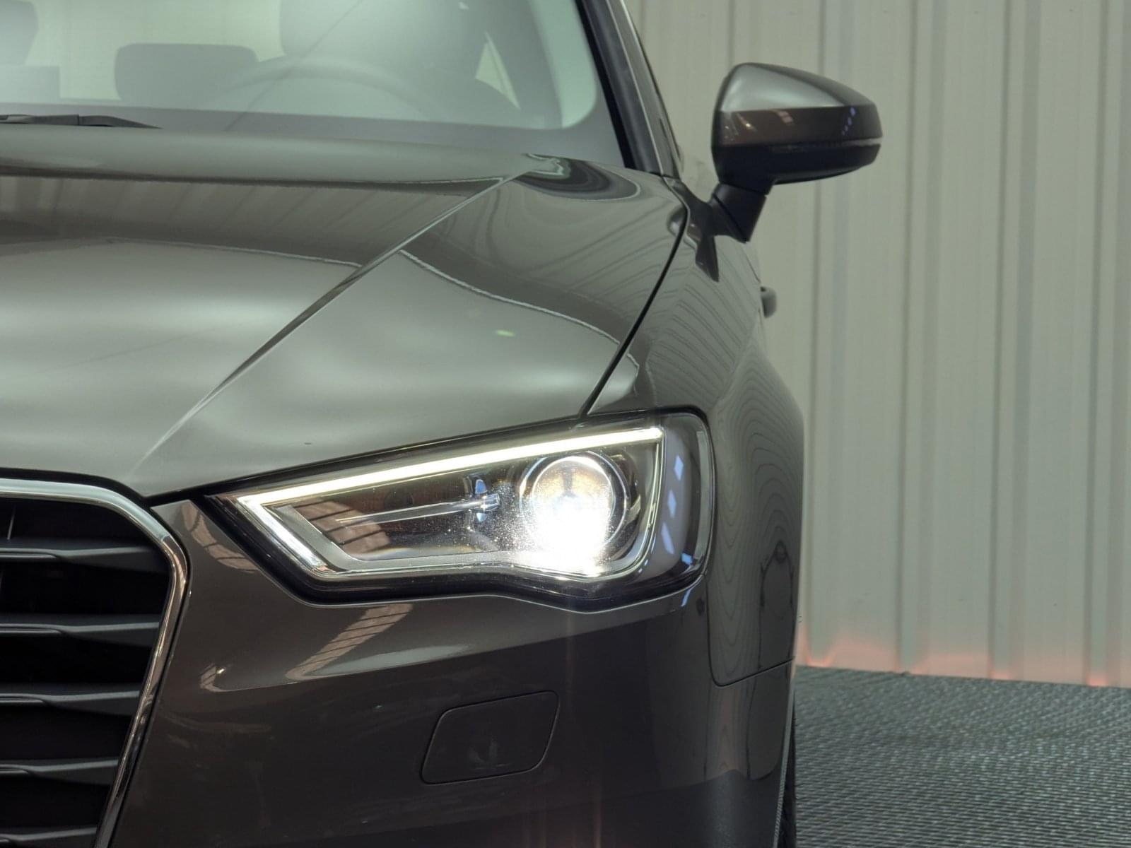 AUDI A3 SPORTBACK 2.0 TDI 150CV ATTRACTION 5 