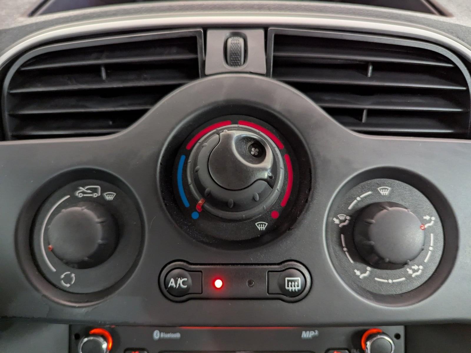 RENAULT KANGOO 1.5 DCI 75CV COMBI 26