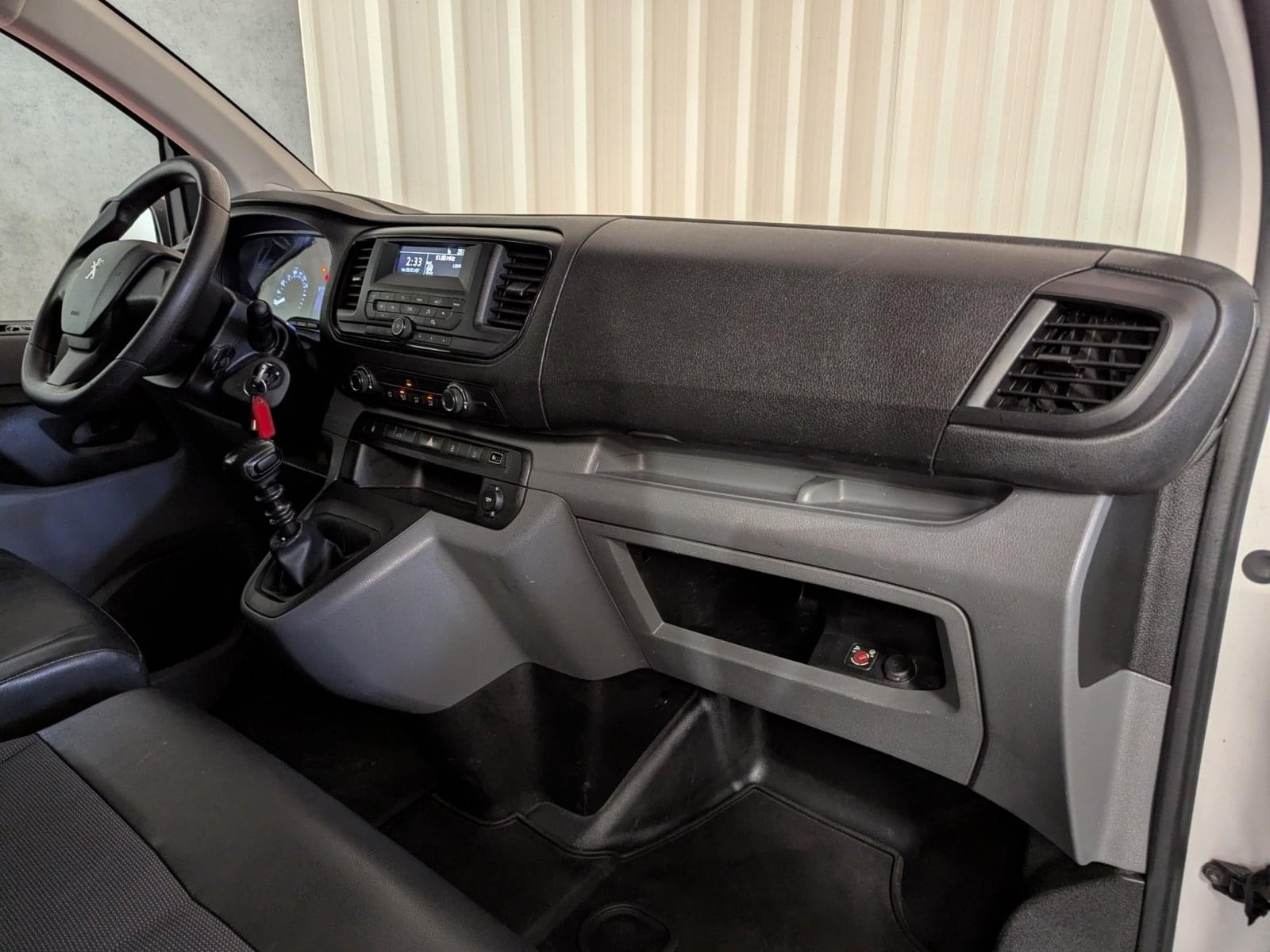 PEUGEOT EXPERT PRO FURGON 2.0 BLUEHDI 120CV 21