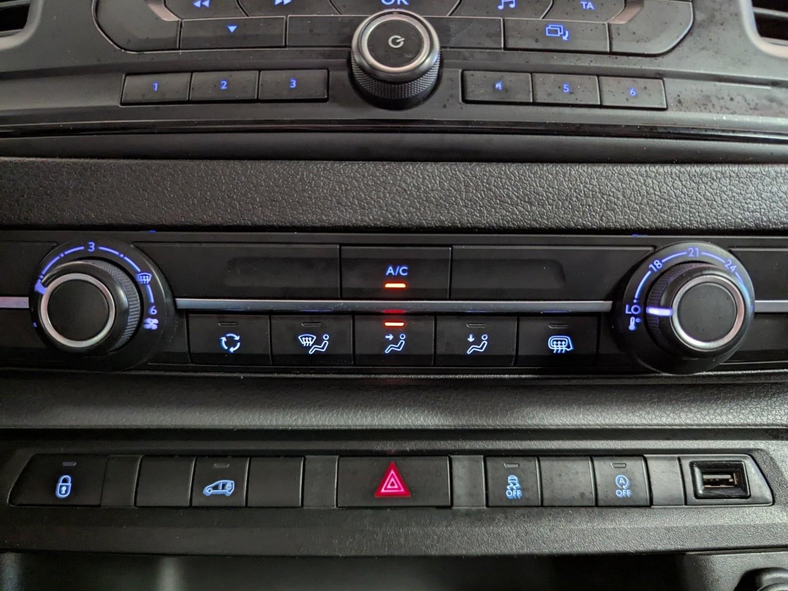 PEUGEOT EXPERT PRO FURGON 2.0 BLUEHDI 120CV 26