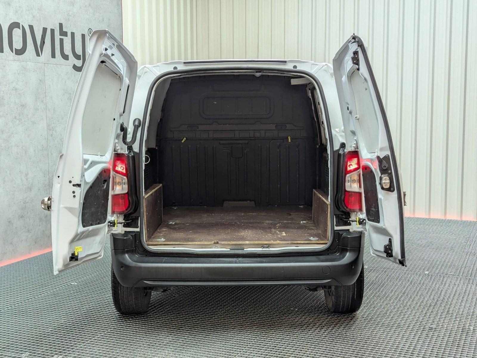 CITROEN BERLINGO TALLA M BLUE HDI 100 S&S CLUB 102CV 18