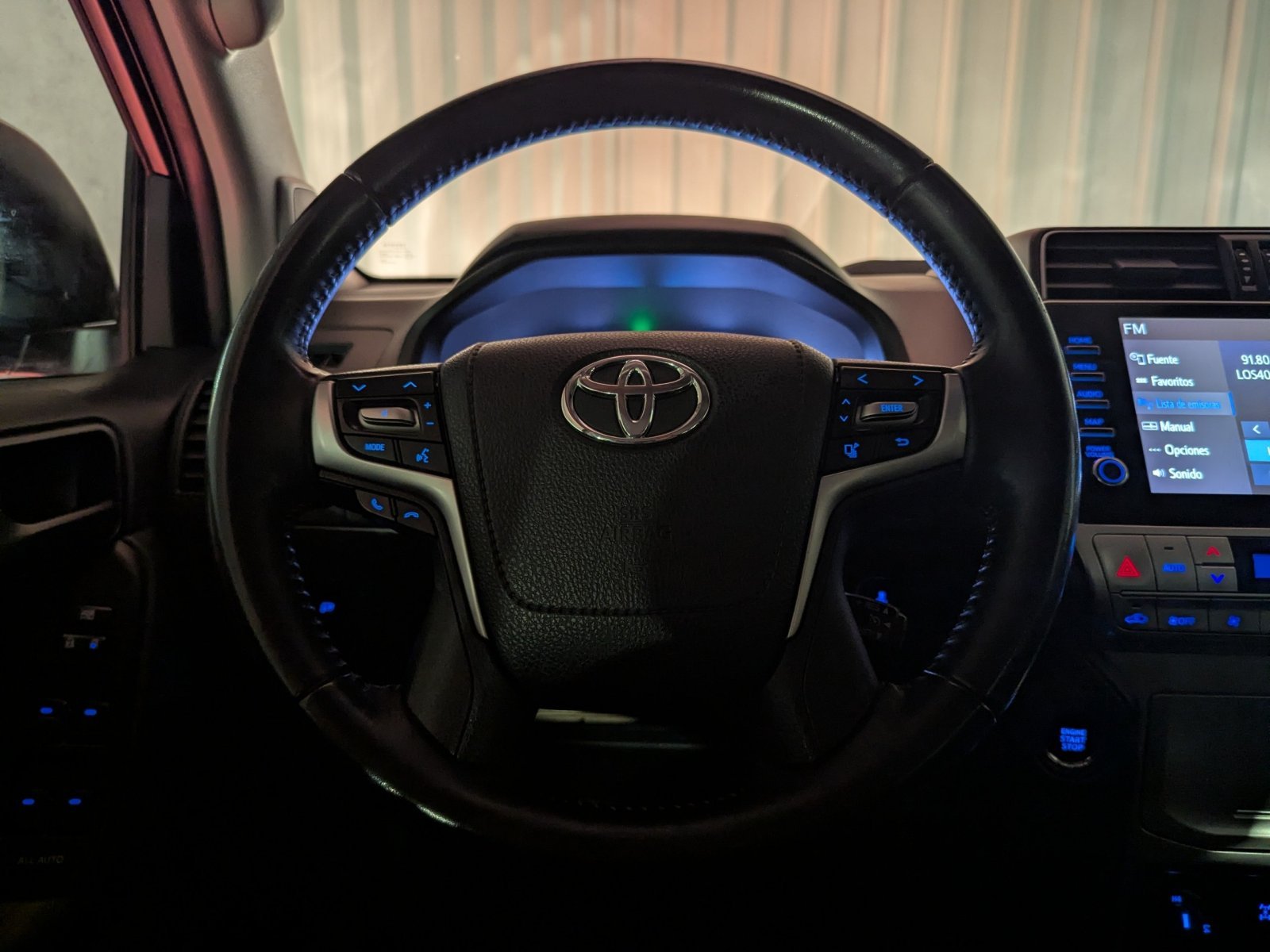 TOYOTA LAND CRUISER 2.8 D-4D VX 204CV 4x4 5P 7 PLAZAS 24