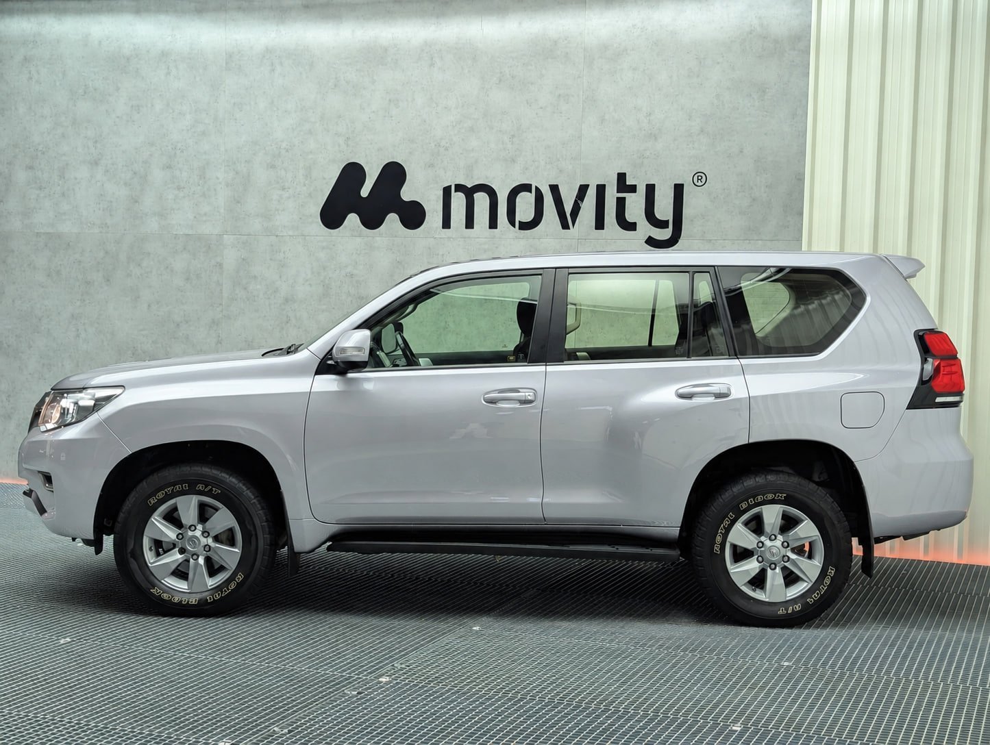 TOYOTA LAND CRUISER 2.8 D-4D VX 204CV 4x4 5P 7 PLAZAS 4 