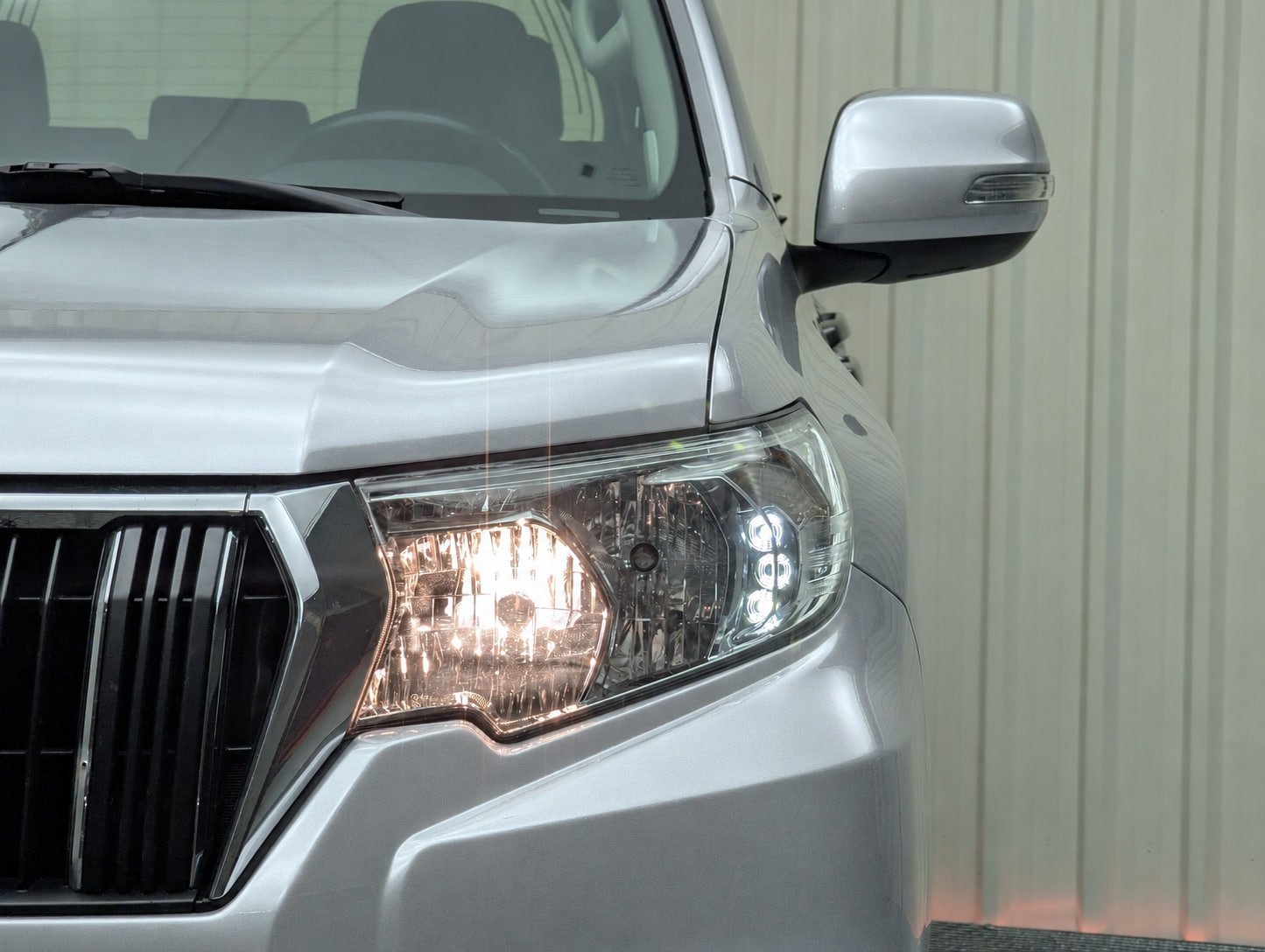 TOYOTA LAND CRUISER 2.8 D-4D VX 204CV 4x4 5P 7 PLAZAS 5 