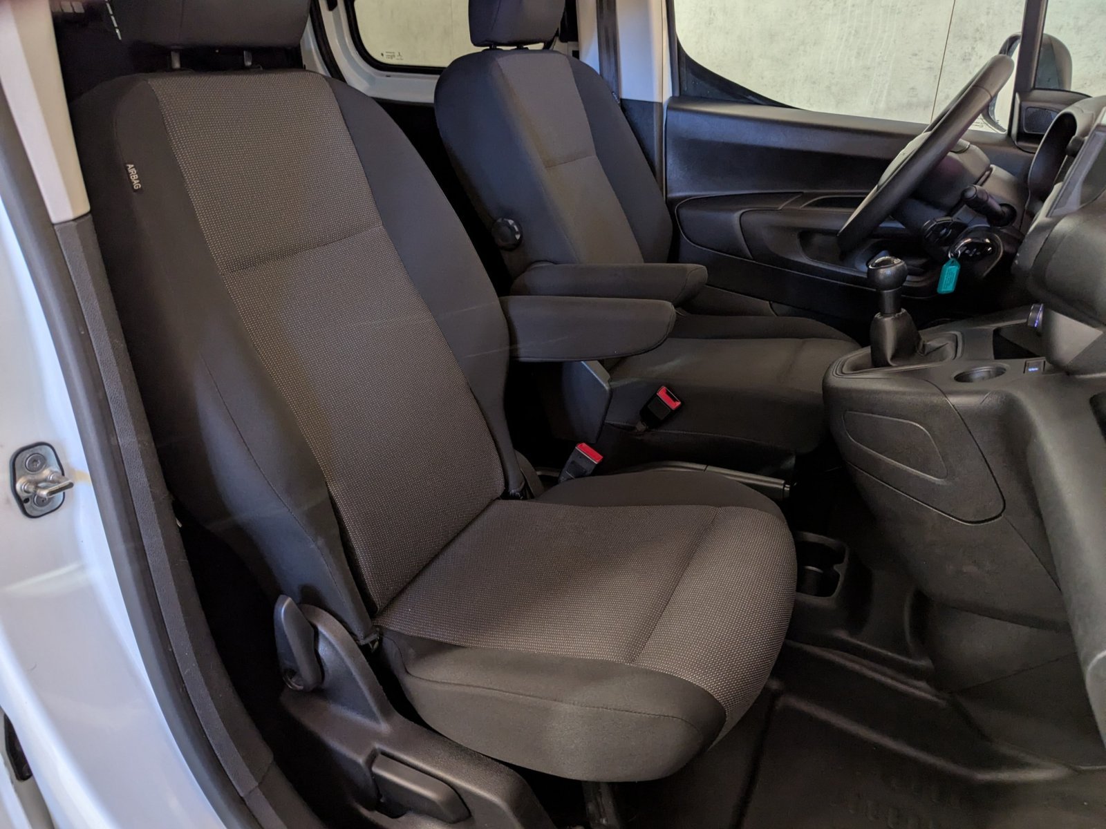 CITROEN BERLINGO DOBLE CABINA XL BLUEHDI 100CV 22