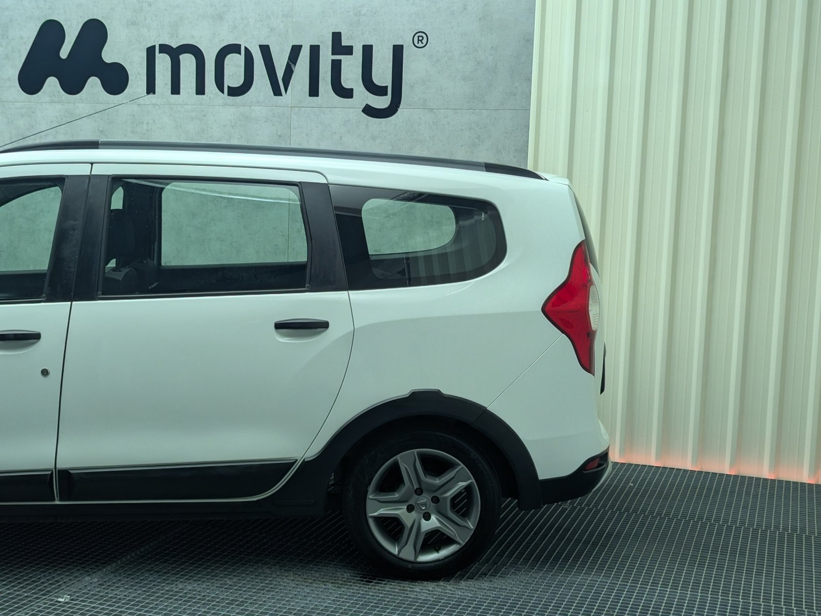 DACIA LODGY STEPWAY CONFORT 1.6 100CV 5P 8