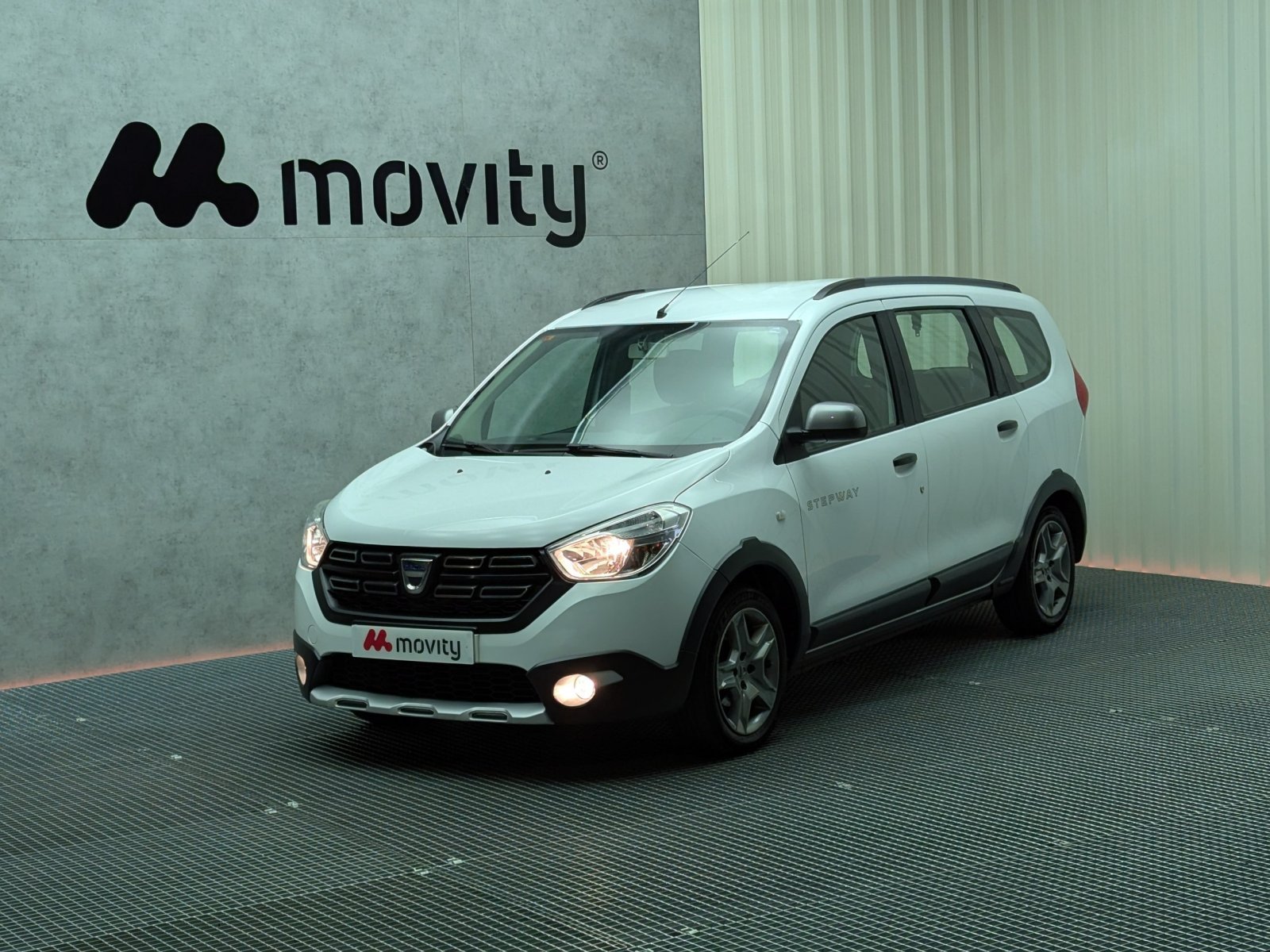 imagen de DACIA LODGY STEPWAY CONFORT 1.6 100CV 5P - REF: 02039