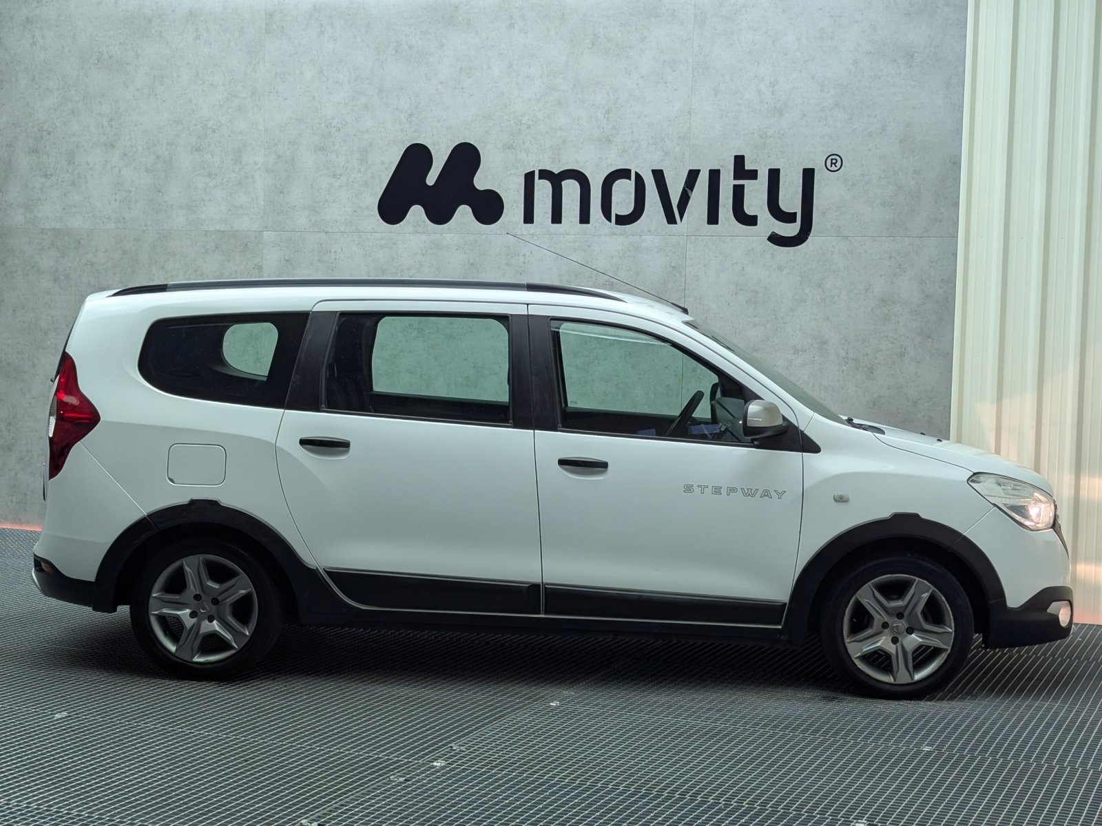 DACIA LODGY STEPWAY CONFORT 1.6 100CV 5P 15