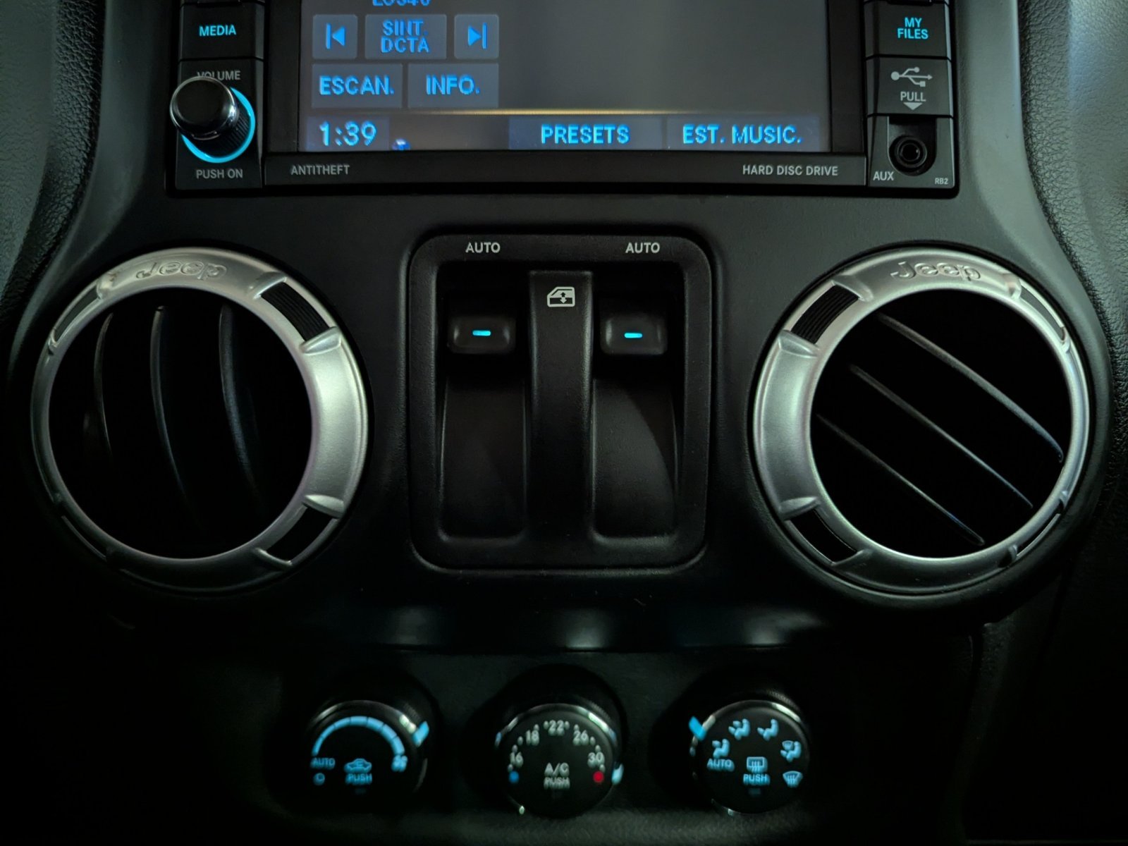 JEEP WRANGLER SAHARA 2.8 CRD 200CV 3P 38 