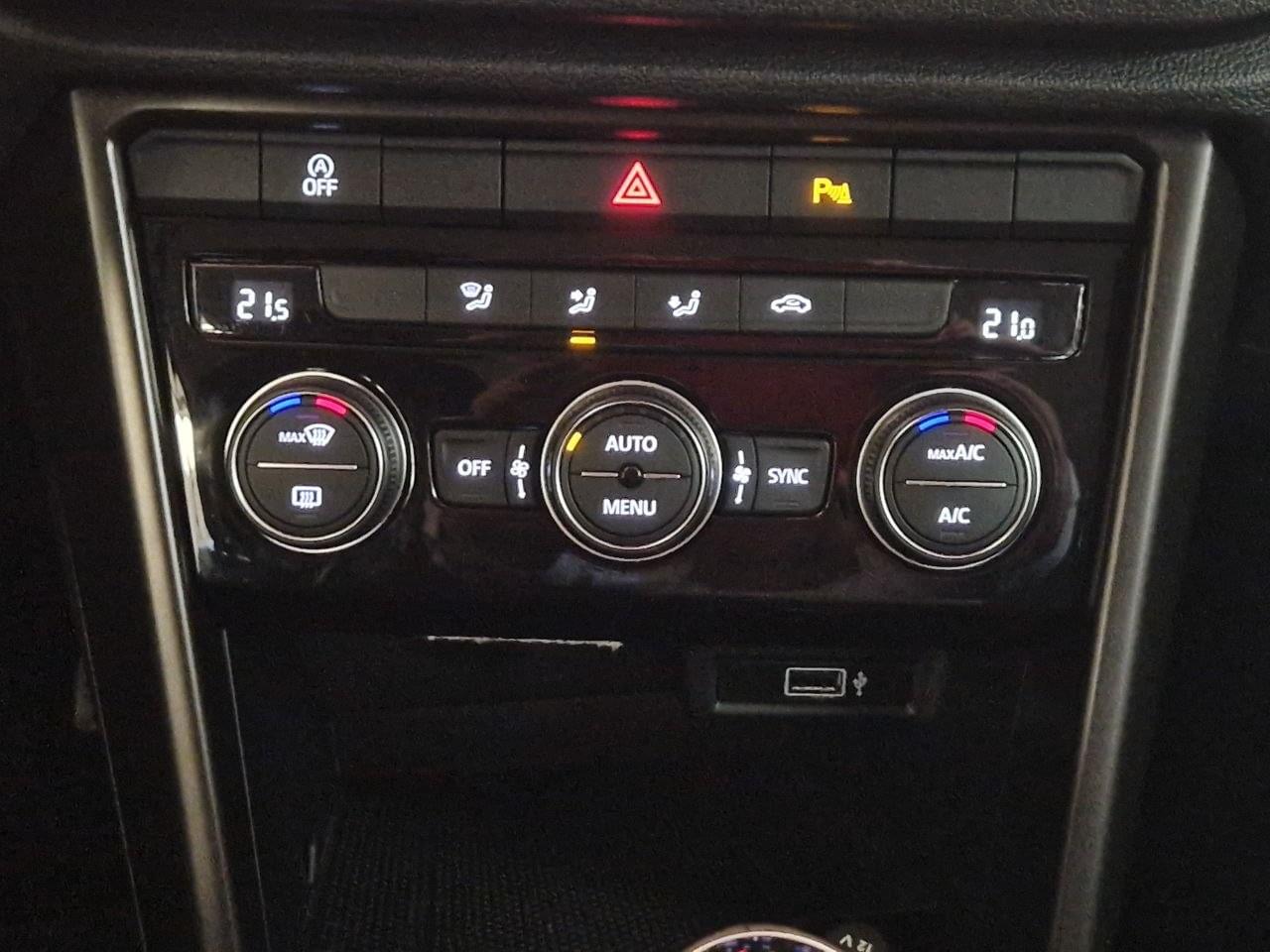 VOLKSWAGEN T-ROC 1.6 TDI 115CV ADVANCE STYLE 28 