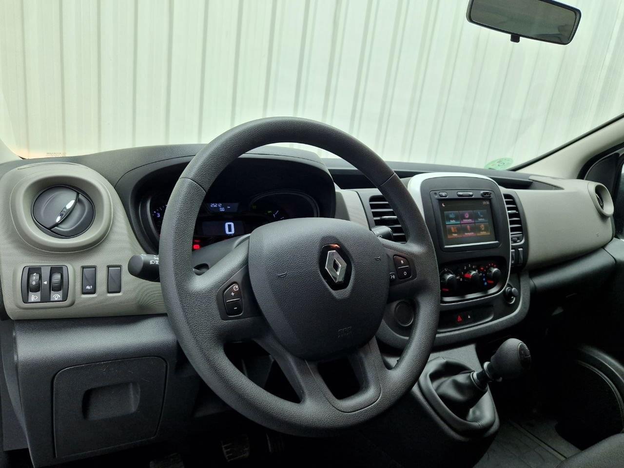 RENAULT TRAFIC 1.6 DCI 120 CV 9 PLAZAS L2 H1 21 