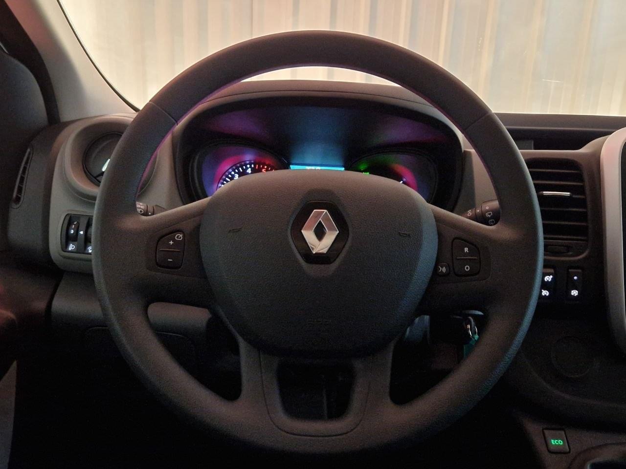 RENAULT TRAFIC 1.6 DCI 120 CV 9 PLAZAS L2 H1 31 