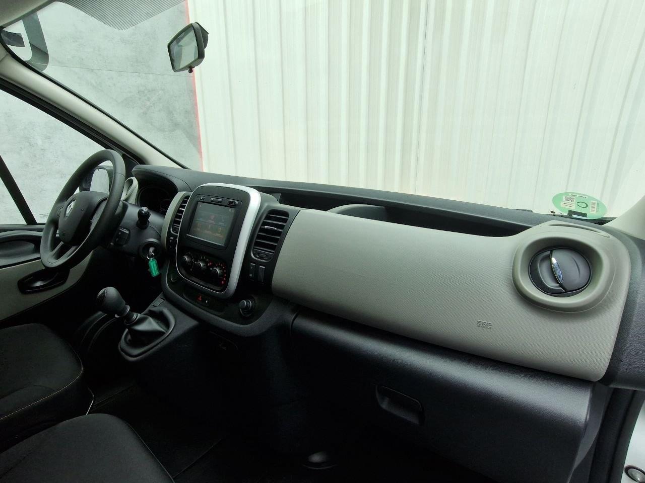 RENAULT TRAFIC 1.6 DCI 120 CV 9 PLAZAS L2 H1 23 