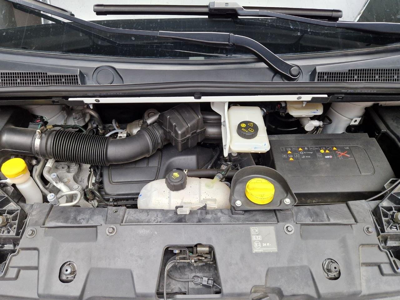 RENAULT TRAFIC 1.6 DCI 120 CV 9 PLAZAS L2 H1 13 