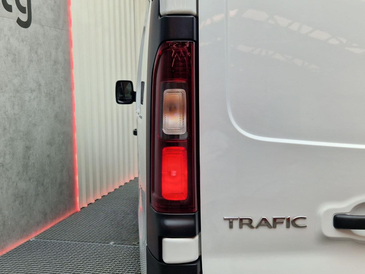 RENAULT TRAFIC 1.6 DCI 120CV L1H1 GRAND CONFORT 19 