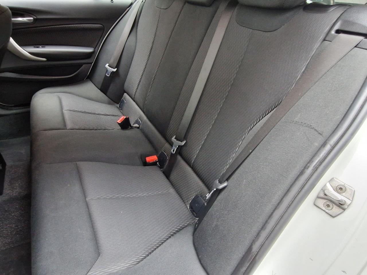BMW SERIE 1 116D 115CV 5P 22 