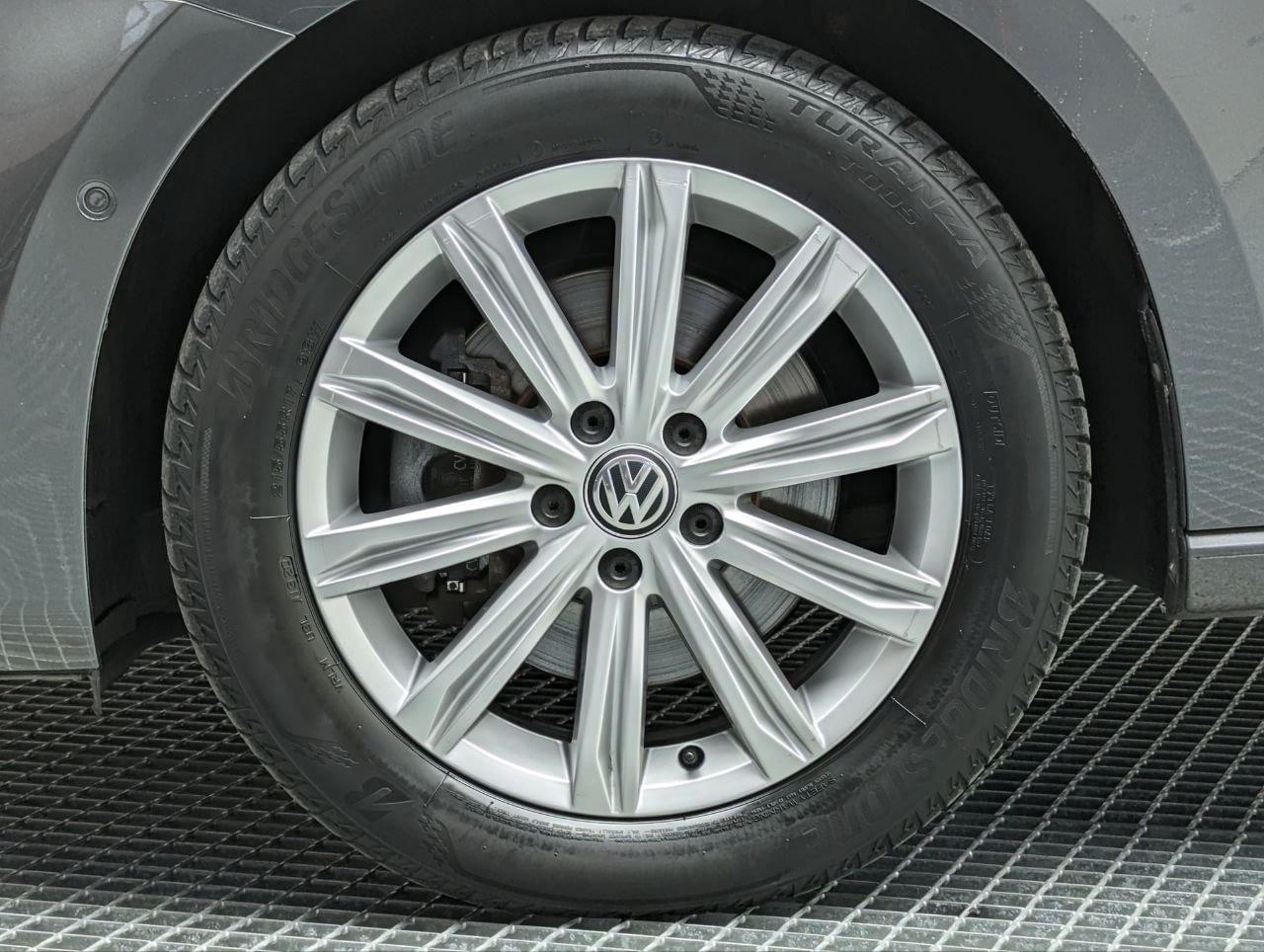 VOLKSWAGEN TOURAN  2.0 TDI 150CV DSG SPORT 9 