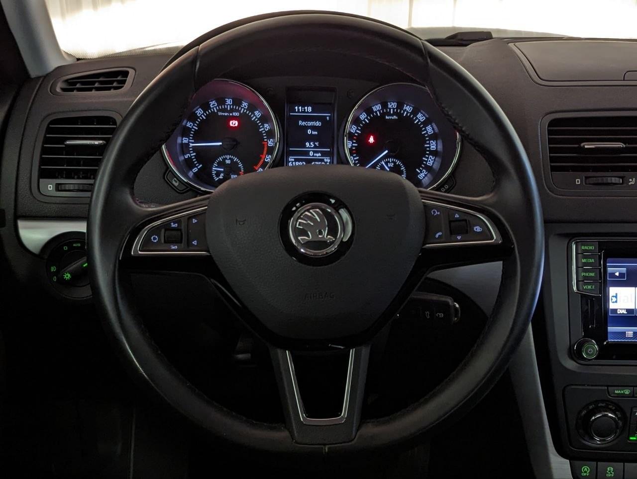 SKODA YETI BLACK OUTDOOR 2.0 TDI 110CV MT5 25 
