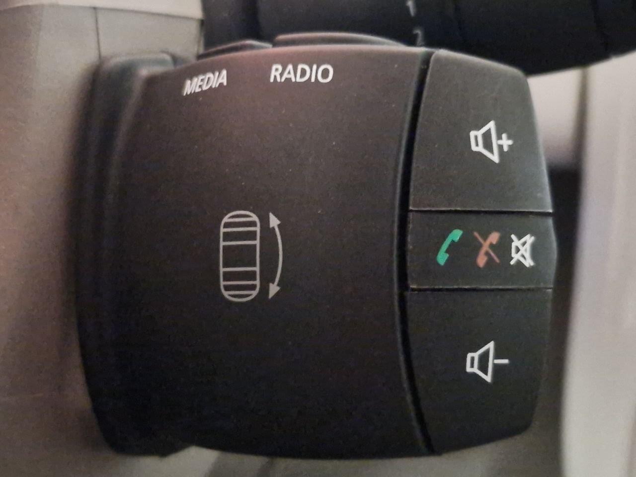 RENAULT ZOE LIFE 40 R90 FLEXI BATERIA EN PROPIEDAD 34 