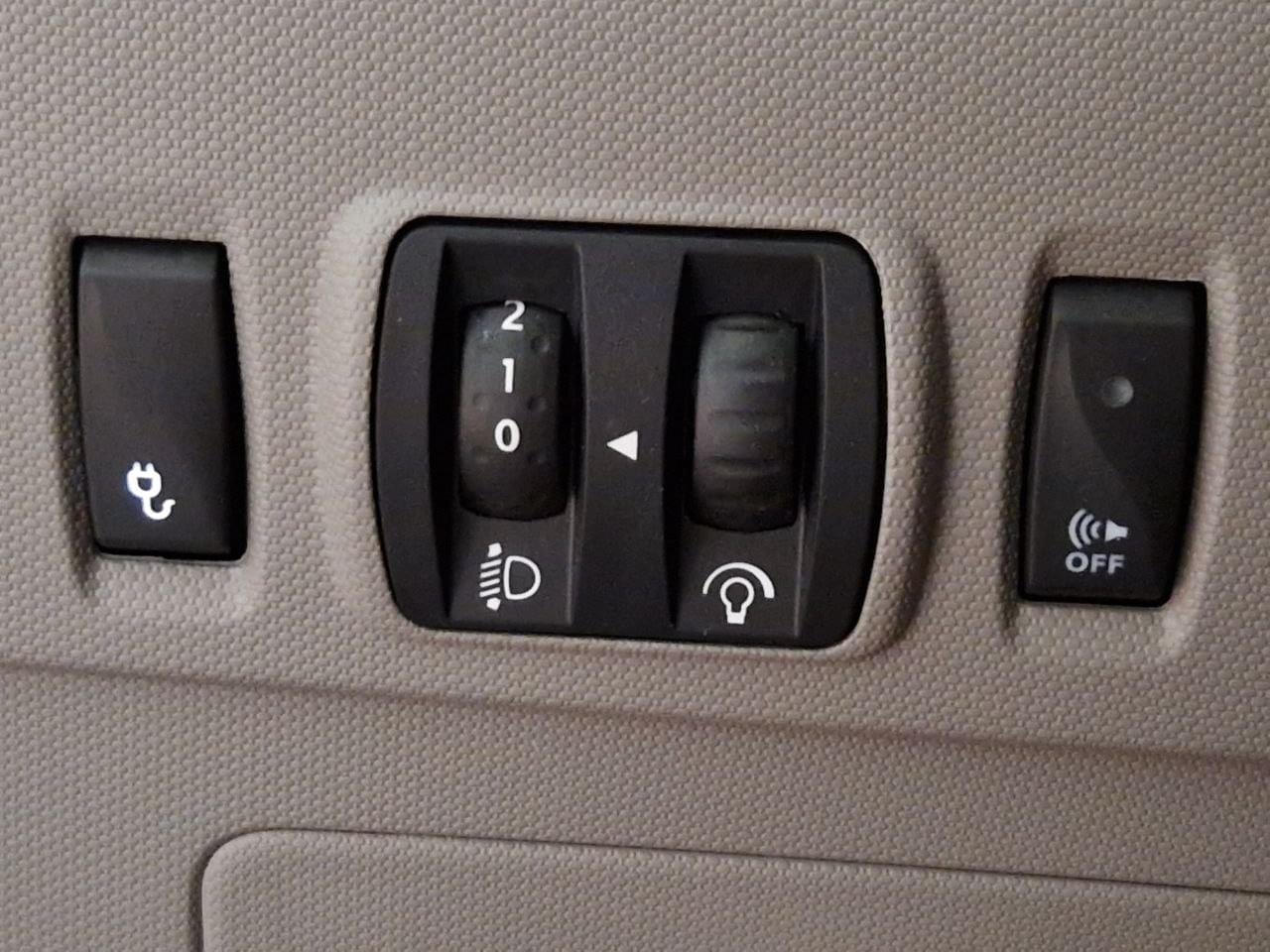 RENAULT ZOE LIFE 40 R90 FLEXI BATERIA EN PROPIEDAD 35 