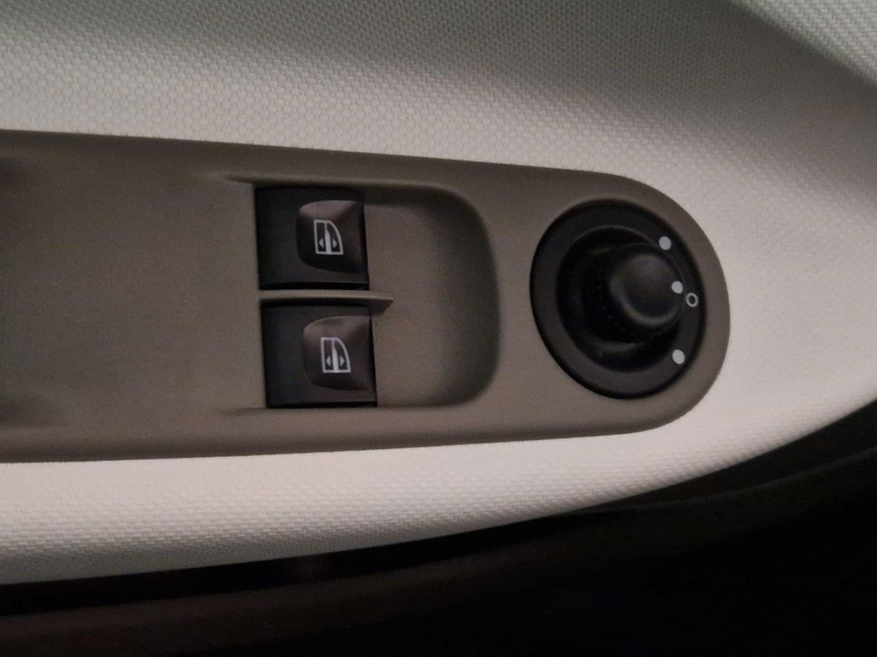 RENAULT ZOE LIFE 40 R90 FLEXI BATERIA EN PROPIEDAD 36 