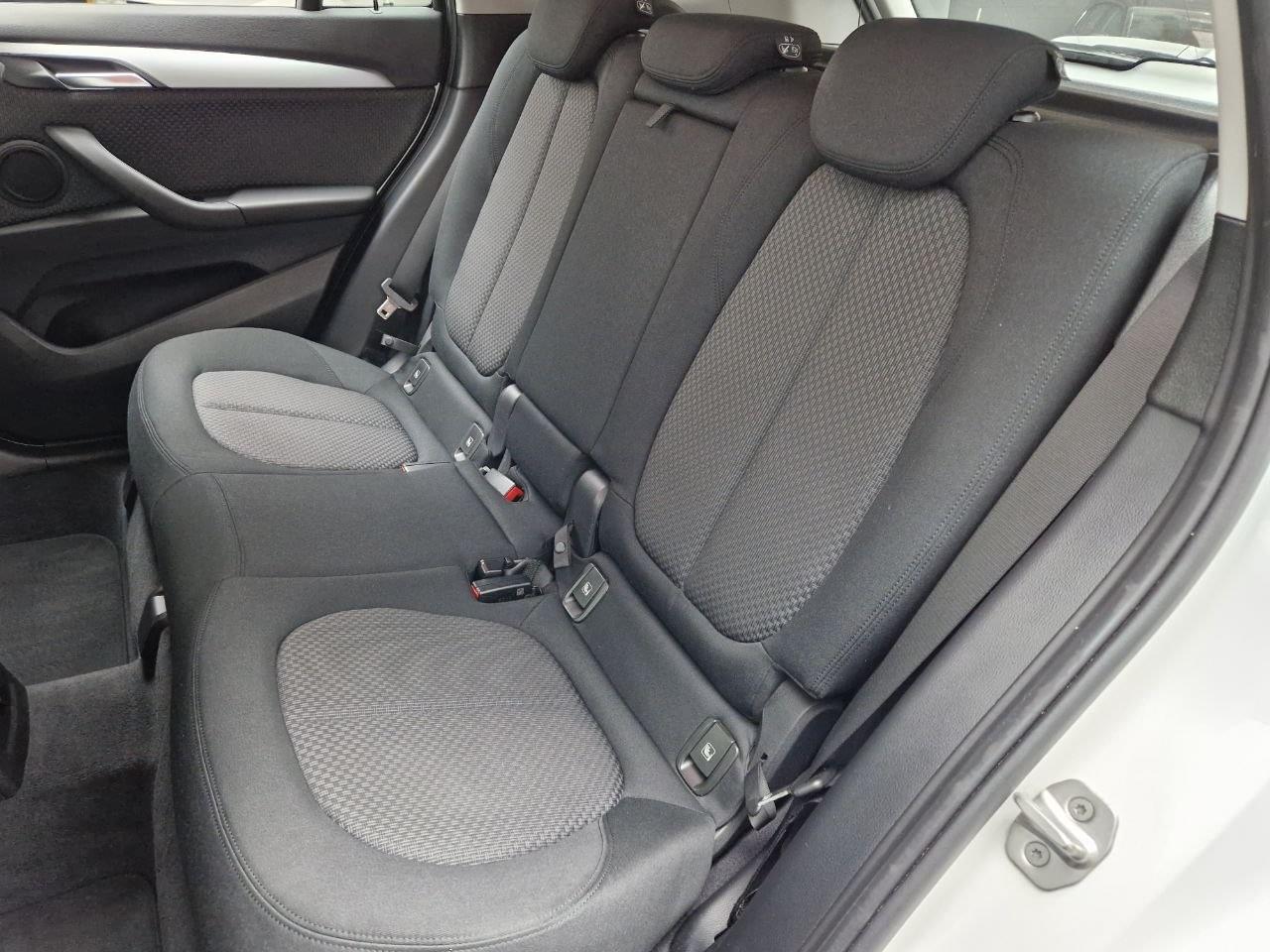 BMW X1 SDRIVE 18D 2.0 150CV AT8 22 