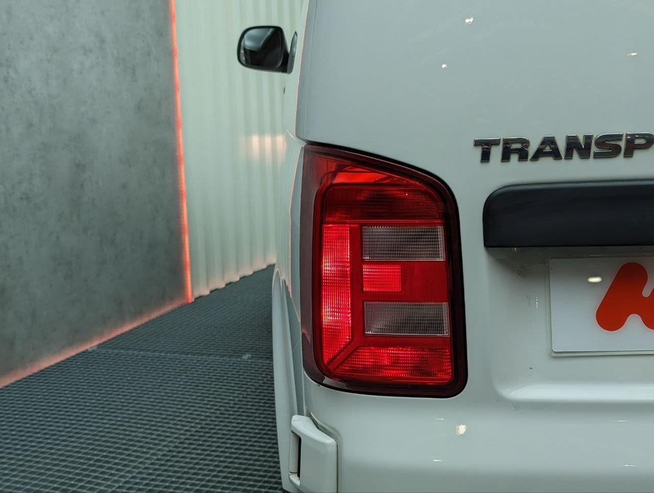 VOLKSWAGEN TRANSPORTER 2.0 TDI 102CV L1H1 BUSINESS LINE 18 