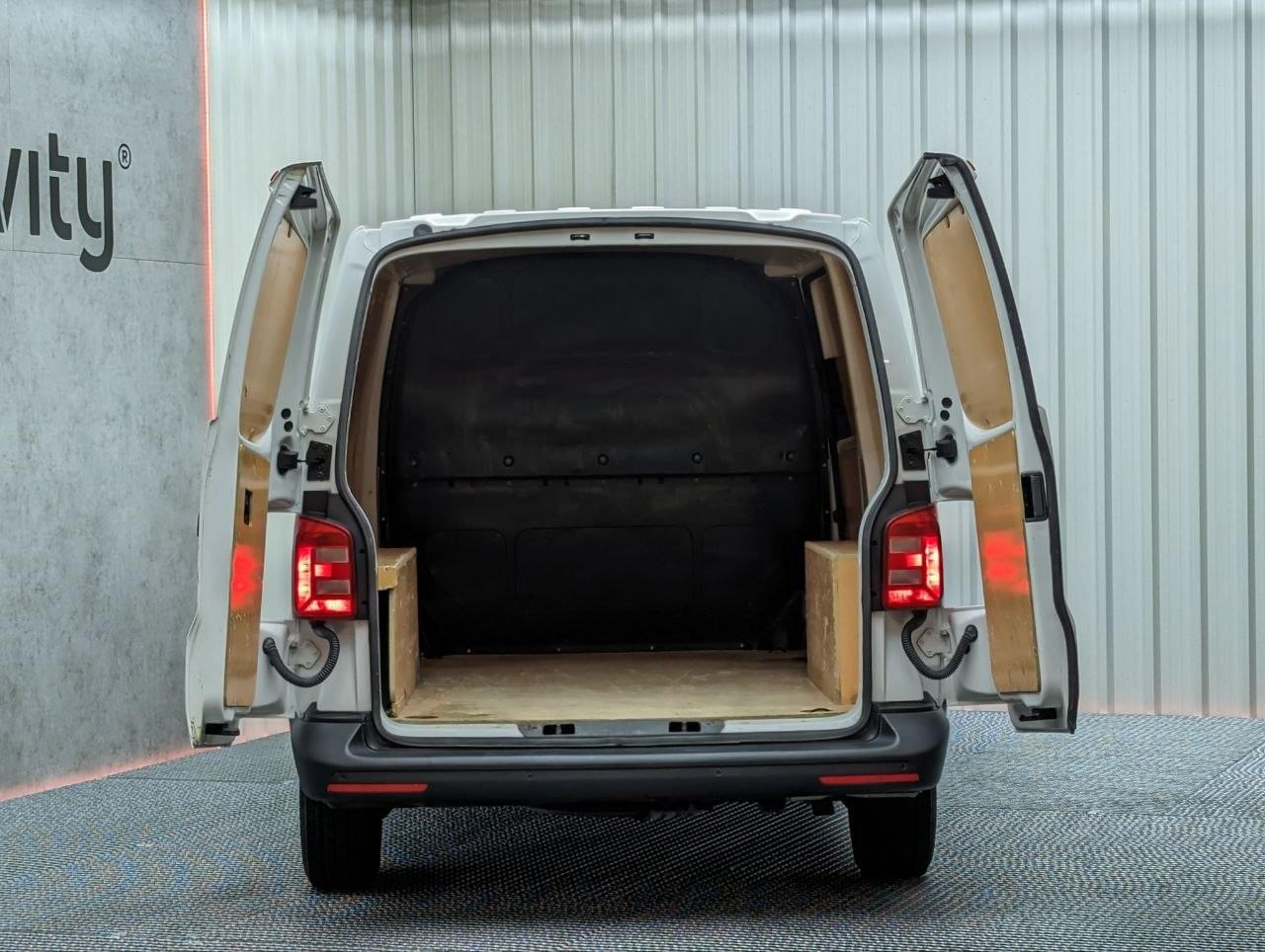 VOLKSWAGEN TRANSPORTER 2.0 TDI 102CV L1H1 BUSINESS LINE 20 