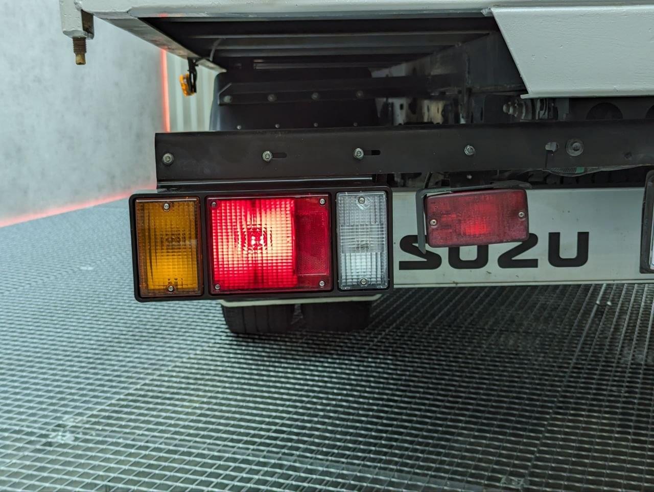 ISUZU N SERIES M21 CAJA ABIERTA  123CV 16 