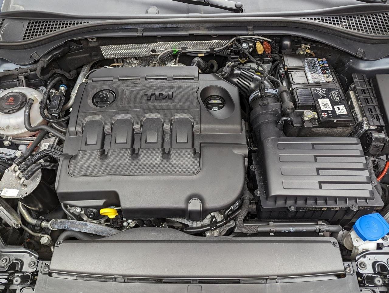 SKODA SUPERB COMBI 2.0 TDI 150CV DSG STYLE 13 