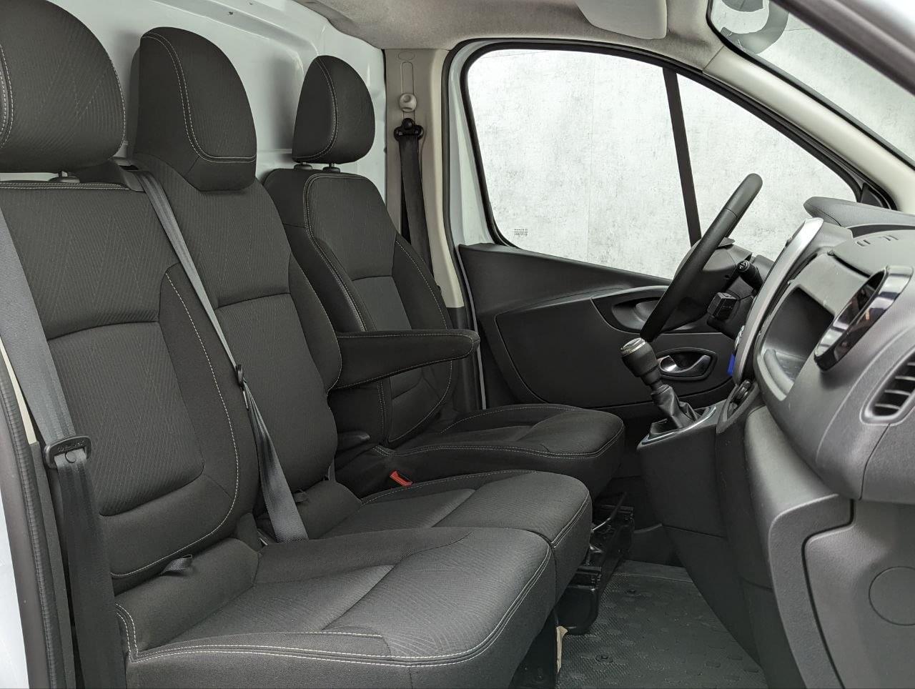 RENAULT TRAFIC 2.0 DCI 145CV L2H2 ENERGY 22 