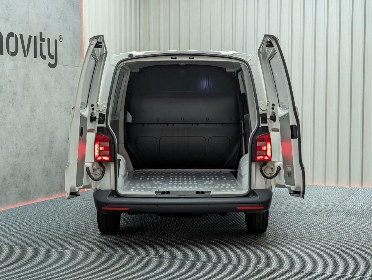 VOLKSWAGEN TRANSPORTER 2.0 TDI 102CV L1H1 18 