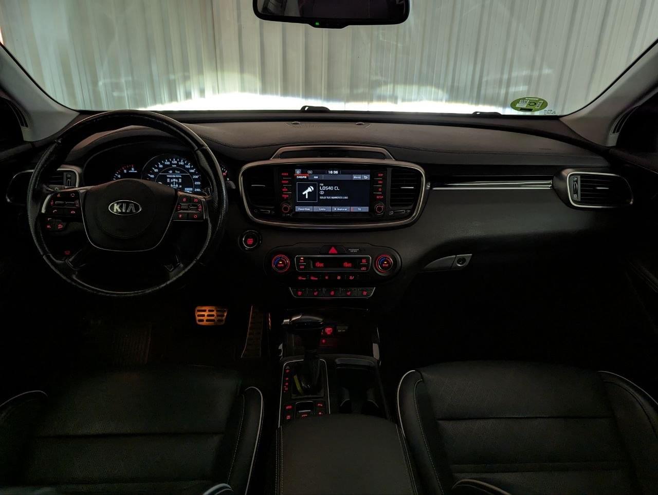 KIA SORENTO GT LINE 2.2 CRDI 200CV 4X4 7 PLAZAS 31 