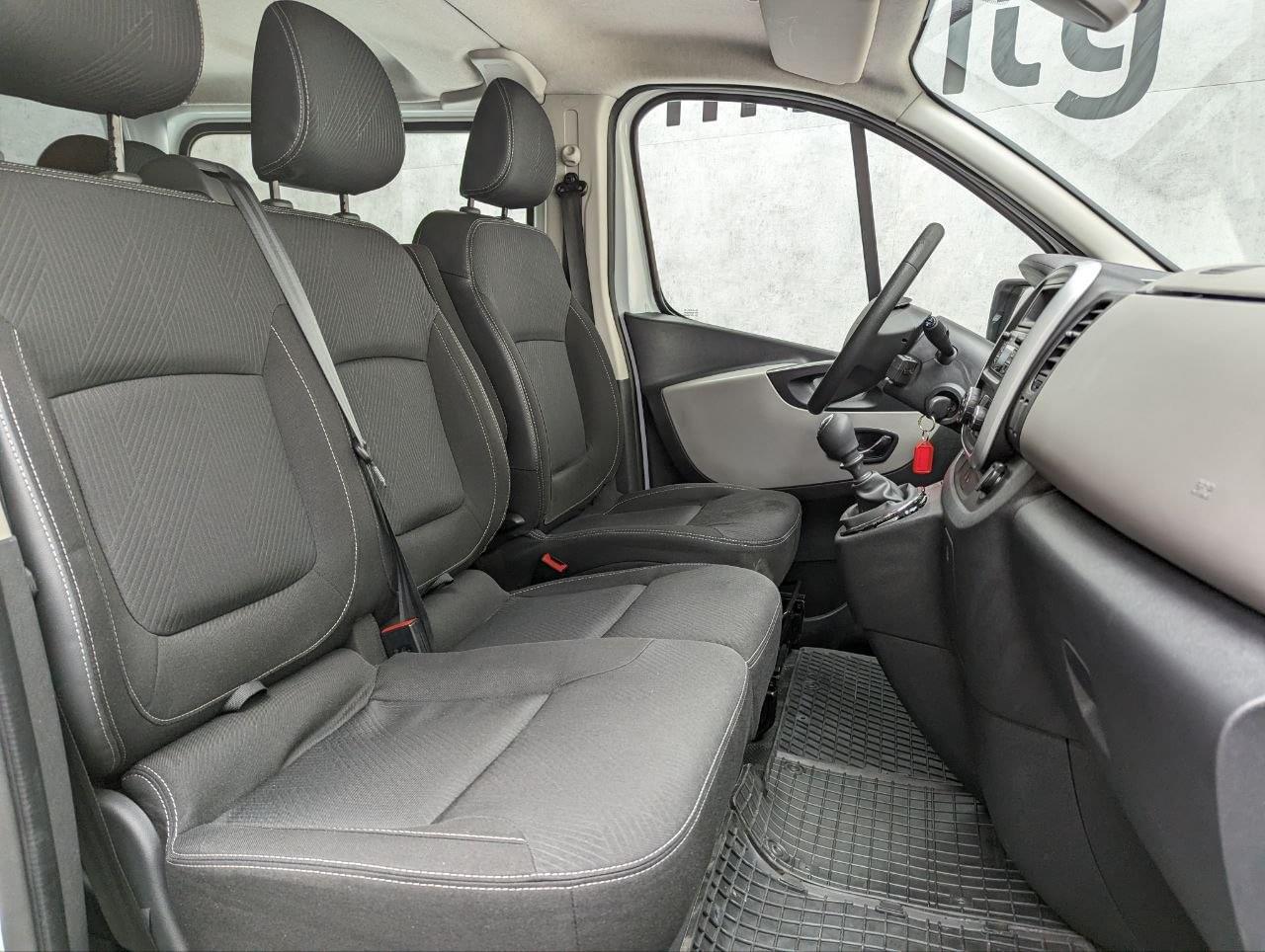 RENAULT TRAFIC 1.6 DCI 125CV L1H1 COMBI 6 22 