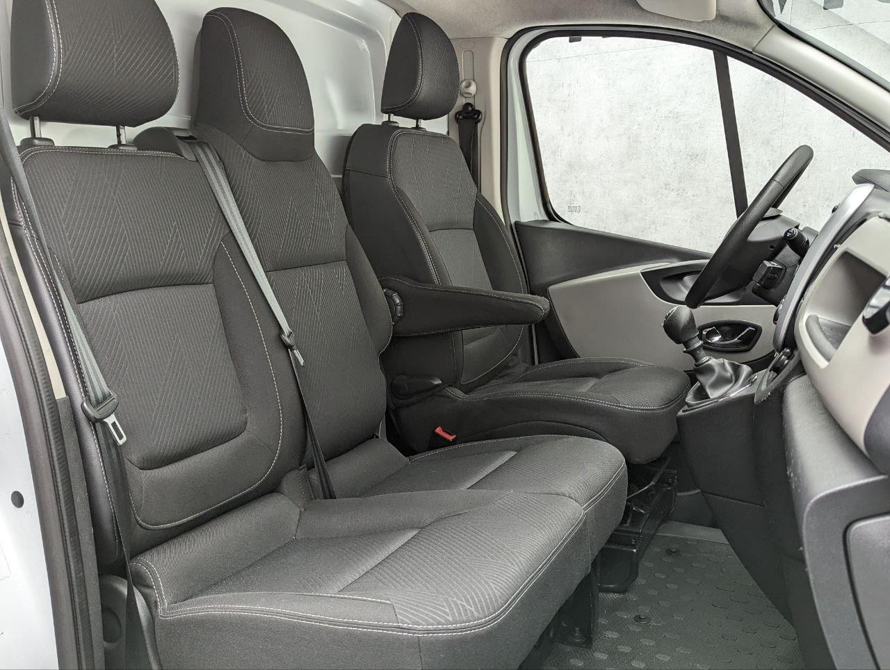 RENAULT TRAFIC 1.6 DCI 125CV ENERGY L1H2 22 