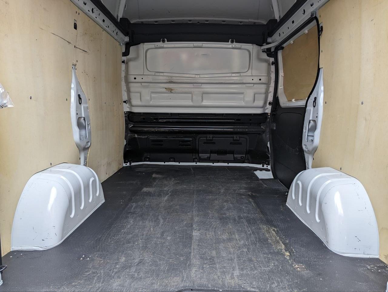 RENAULT TRAFIC 1.6 DCI 125CV ENERGY L1H2 23 