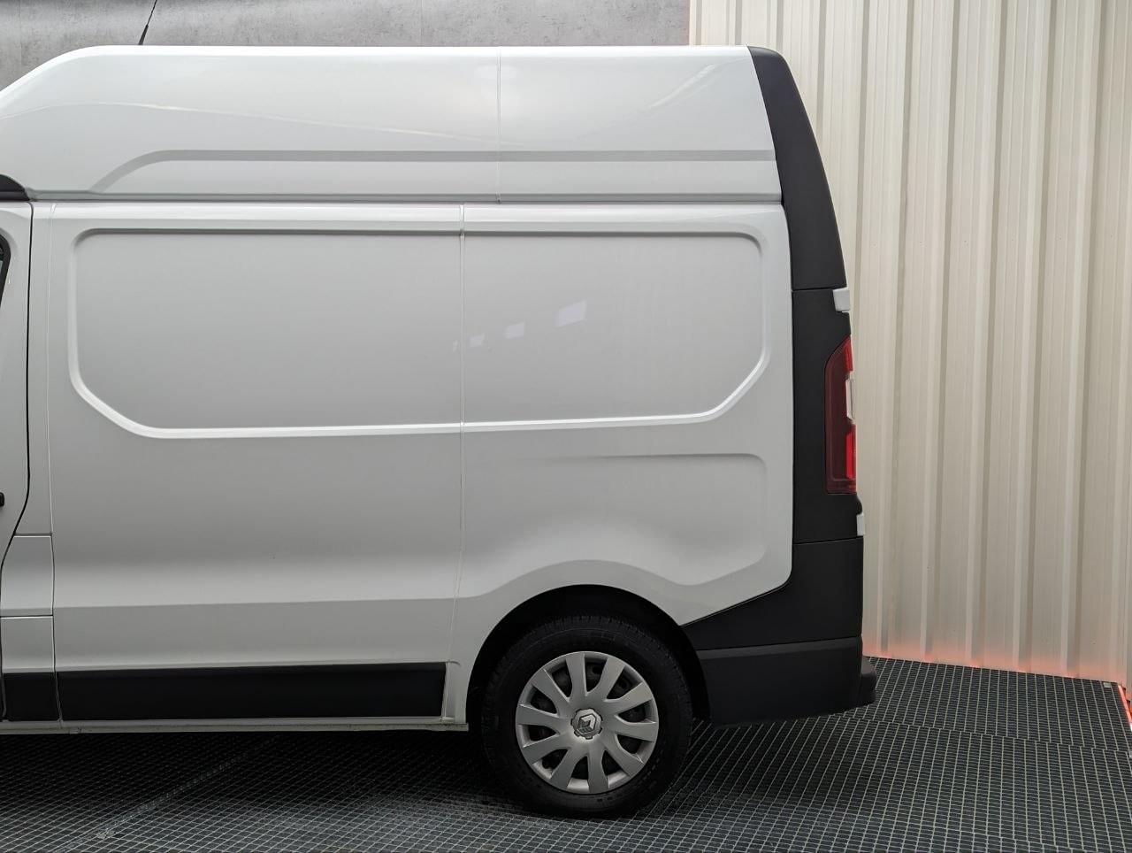 RENAULT TRAFIC 1.6 DCI 125CV ENERGY L1H2 8 
