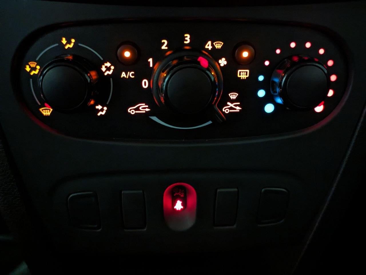 DACIA SANDERO AMBIANCE 1.5 DCI 75CV 27 
