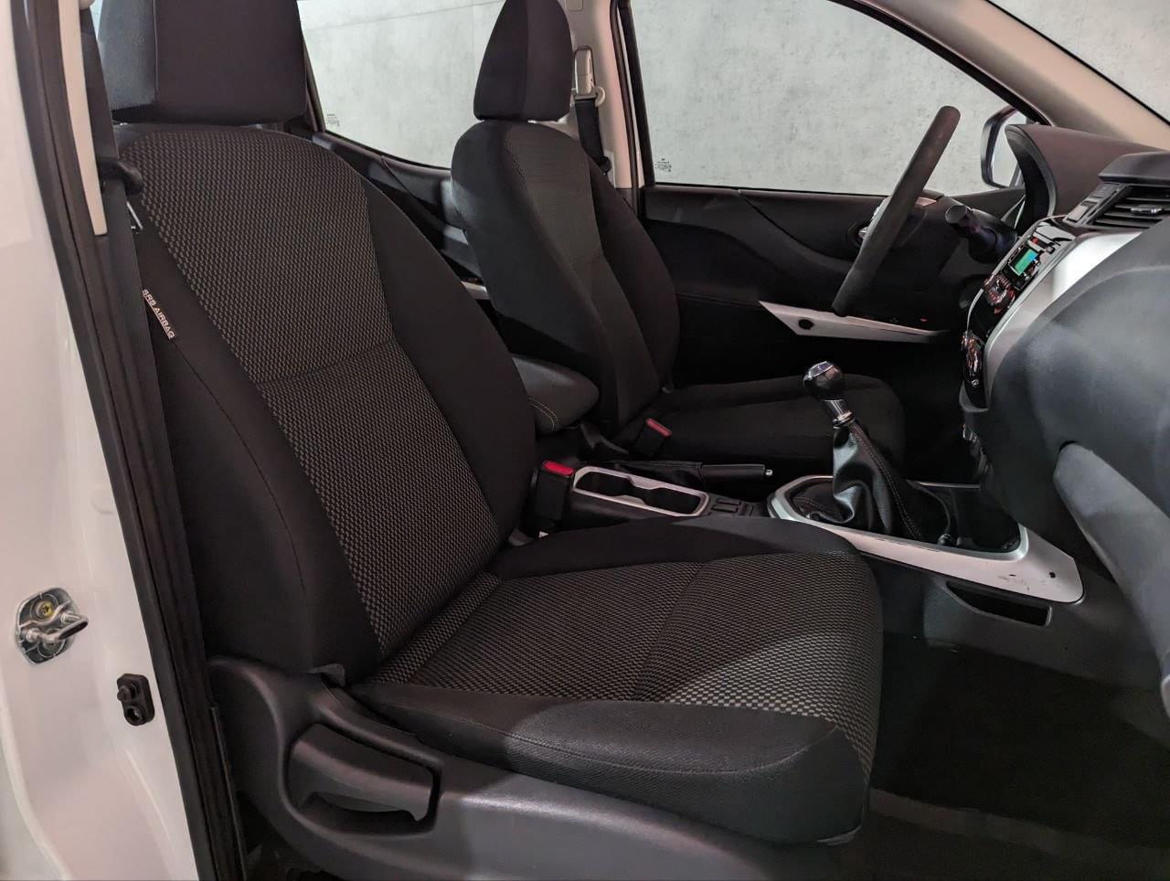 NISSAN NAVARA DOBLE CABINA PICKUP 2.3 DCI 160CV 4X4 17 