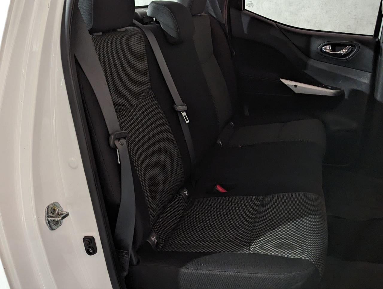 NISSAN NAVARA DOBLE CABINA PICKUP 2.3 DCI 160CV 4X4 18 