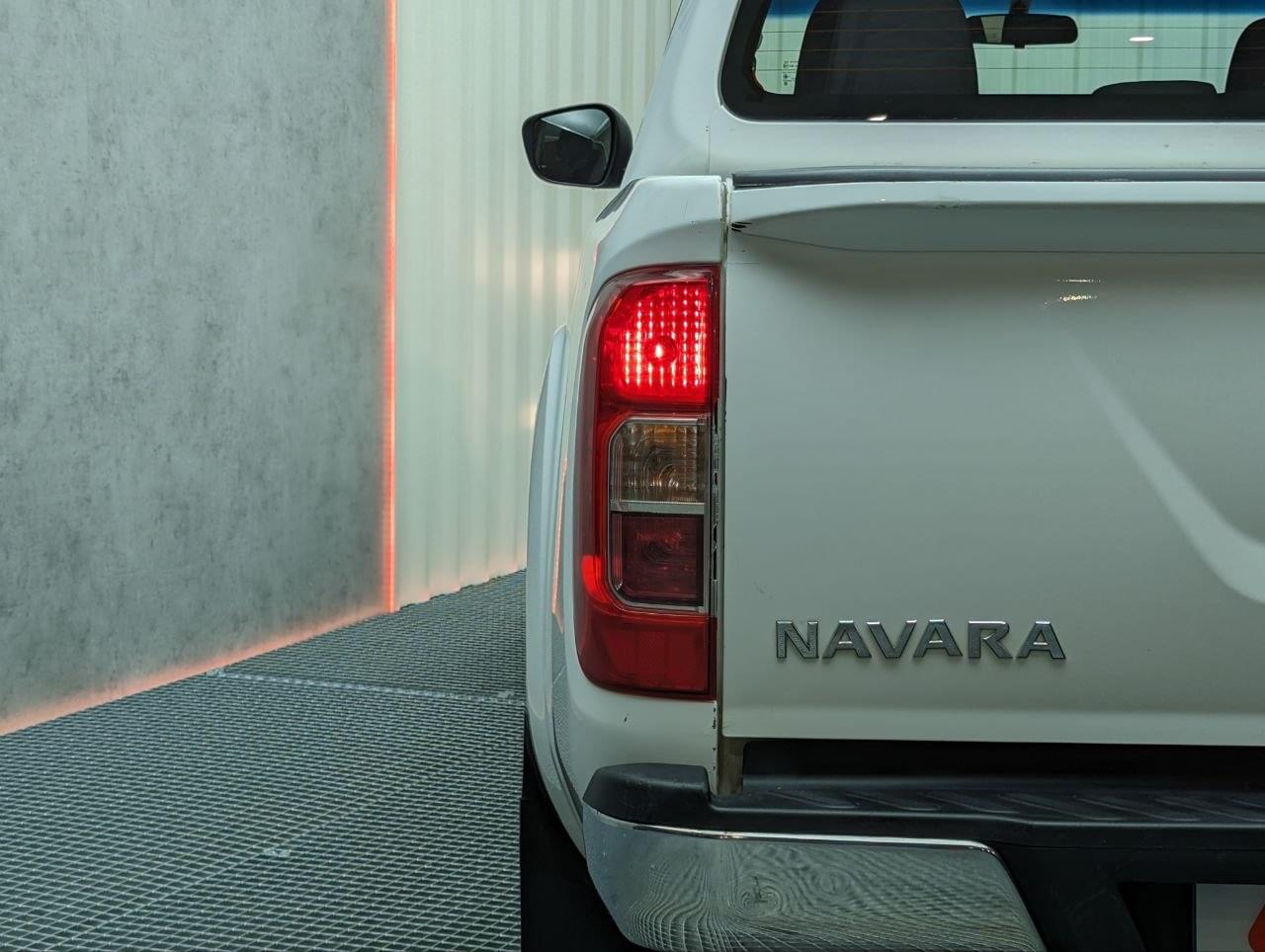 NISSAN NAVARA DOBLE CABINA PICKUP 2.3 DCI 160CV 4X4 15 