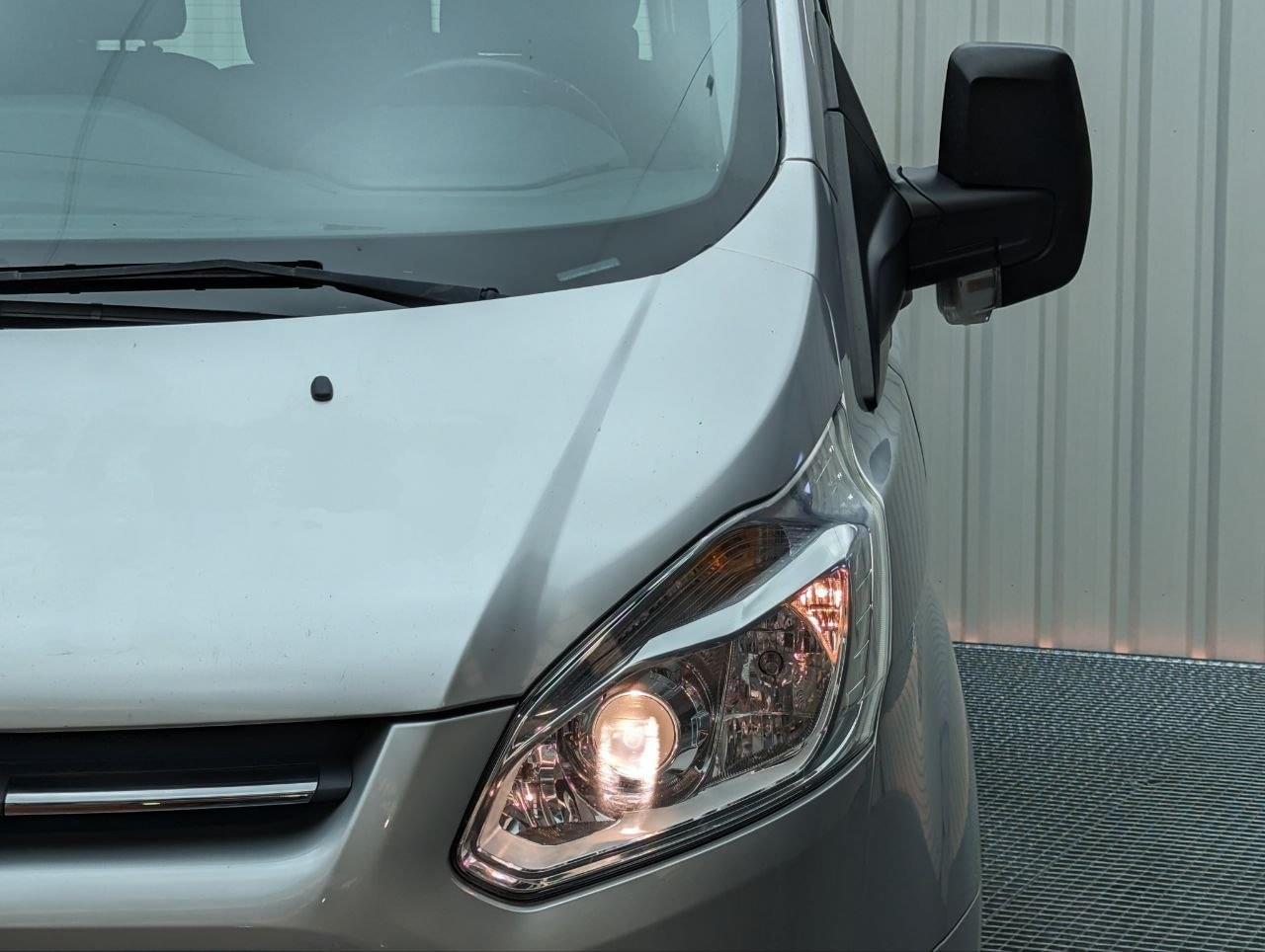 FORD TRANSIT CUSTOM COMBI 9 2.0TDCI 130CV L1H1 5 