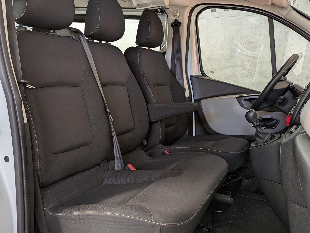 RENAULT TRAFIC 1.6 DCI 120CV COMBI 9 L1H1 22 